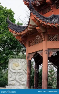 Der Qingyun Pavilion - Ein himmlischer Zufluchtsort mit atemberaubenden Aussichten auf Huaihua!